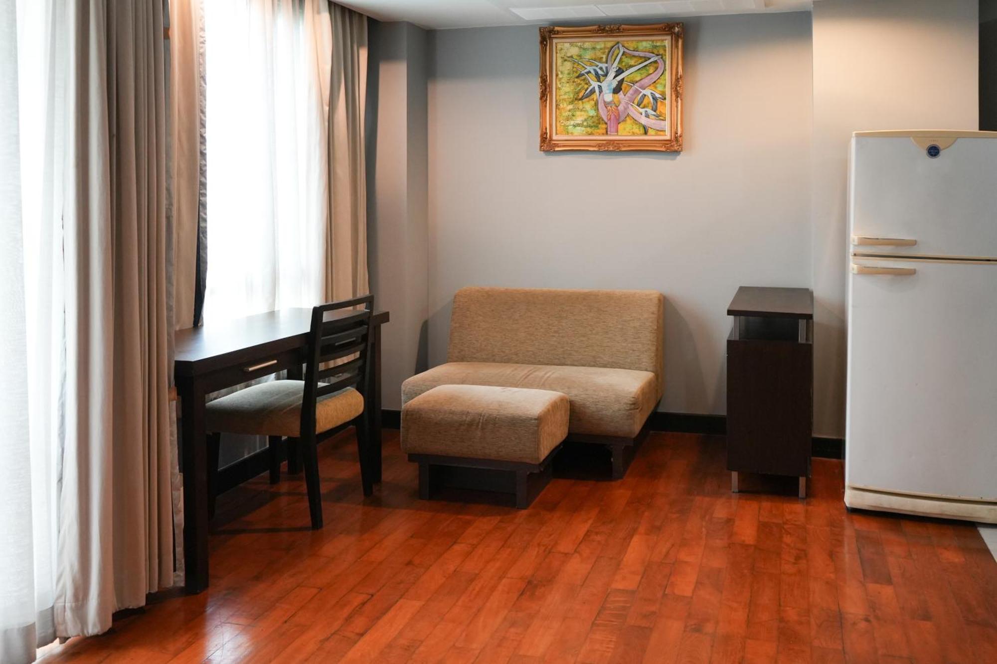 Royal Suite Hotel Бангкок Екстер'єр фото