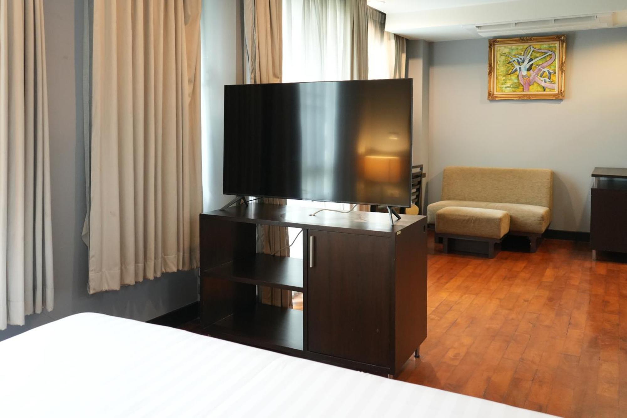 Royal Suite Hotel Бангкок Екстер'єр фото