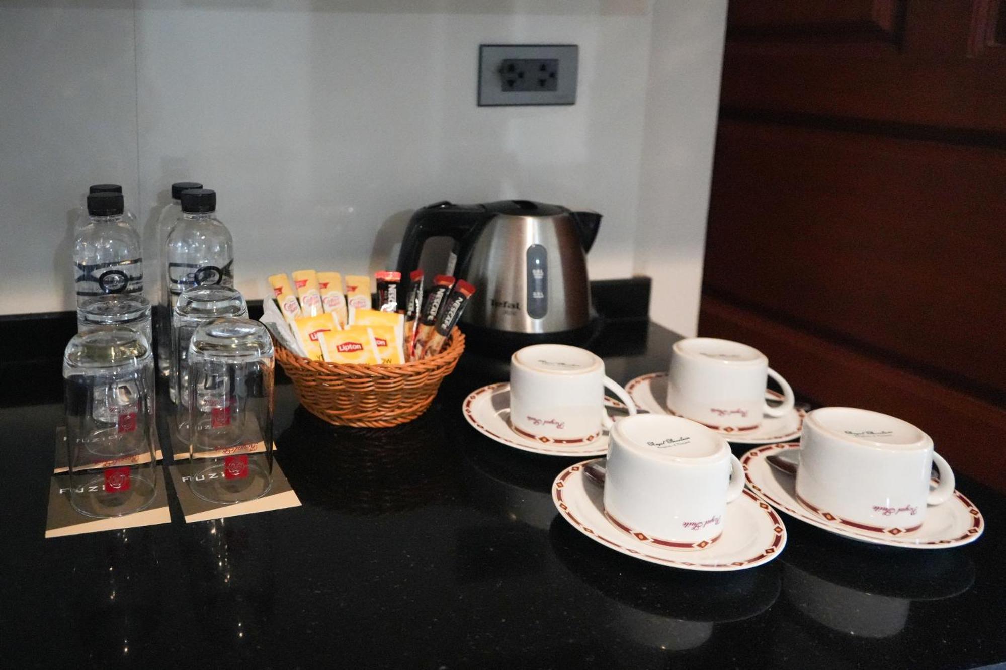 Royal Suite Hotel Бангкок Екстер'єр фото