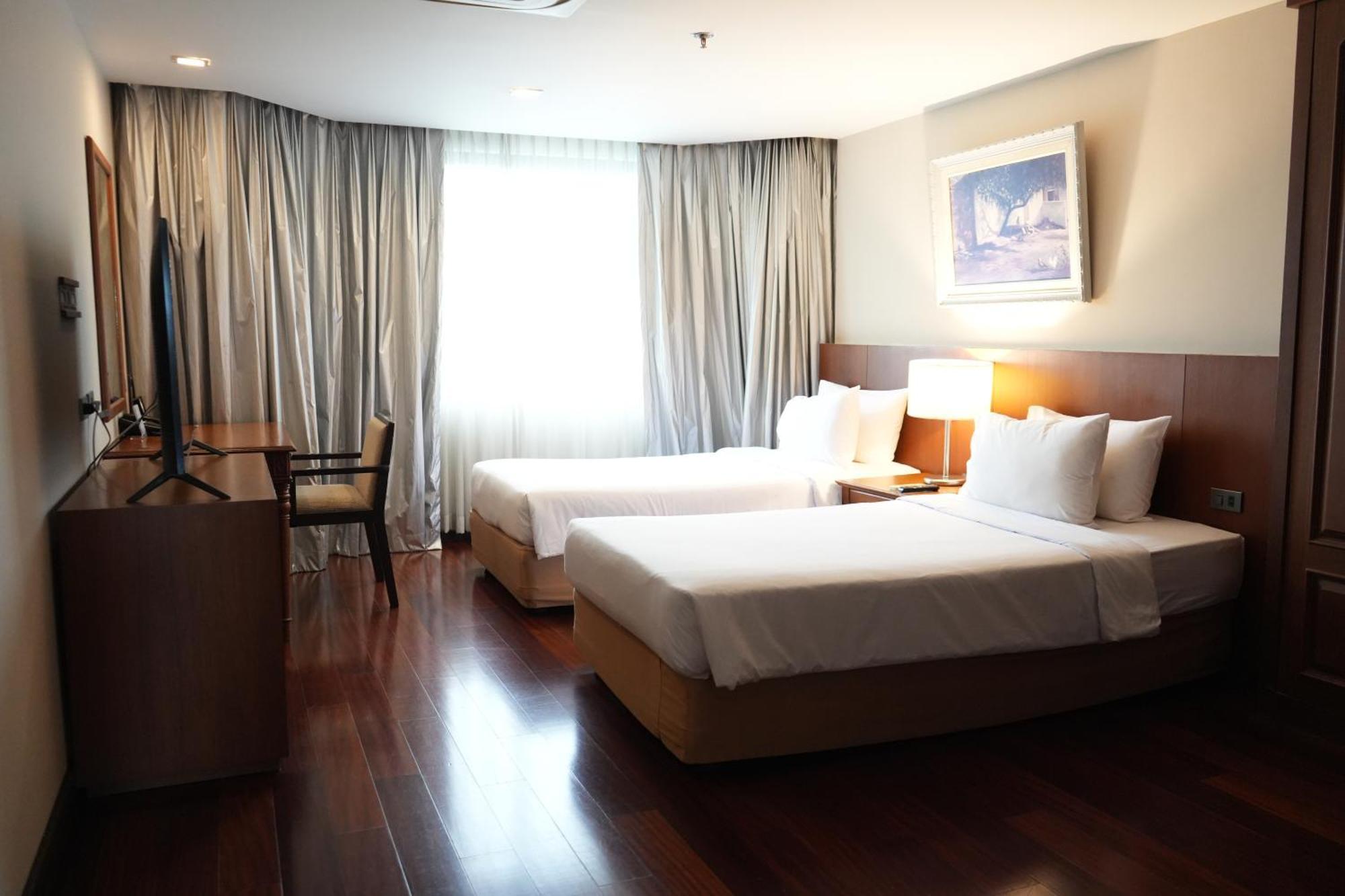 Royal Suite Hotel Бангкок Екстер'єр фото