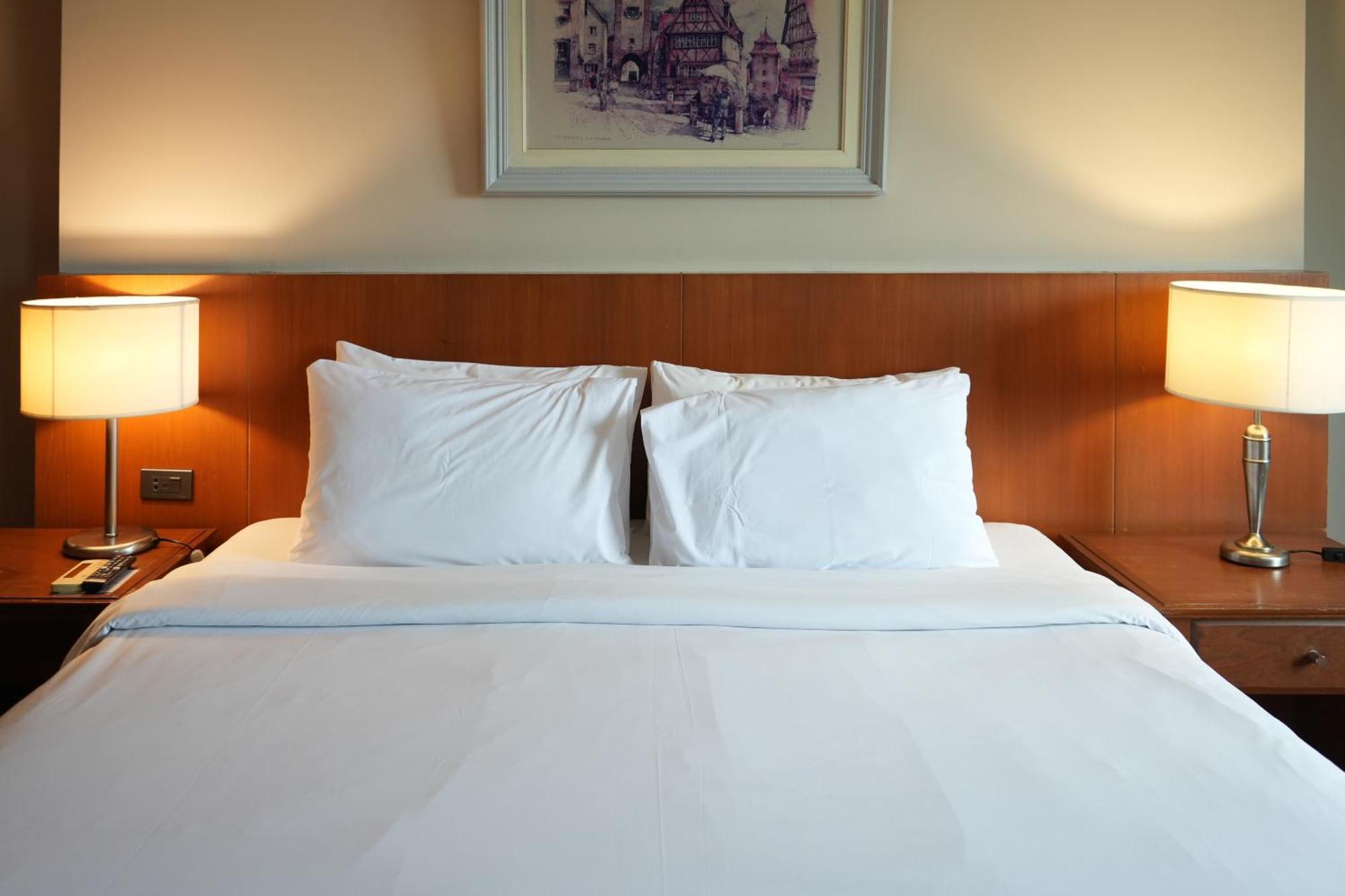 Royal Suite Hotel Бангкок Екстер'єр фото