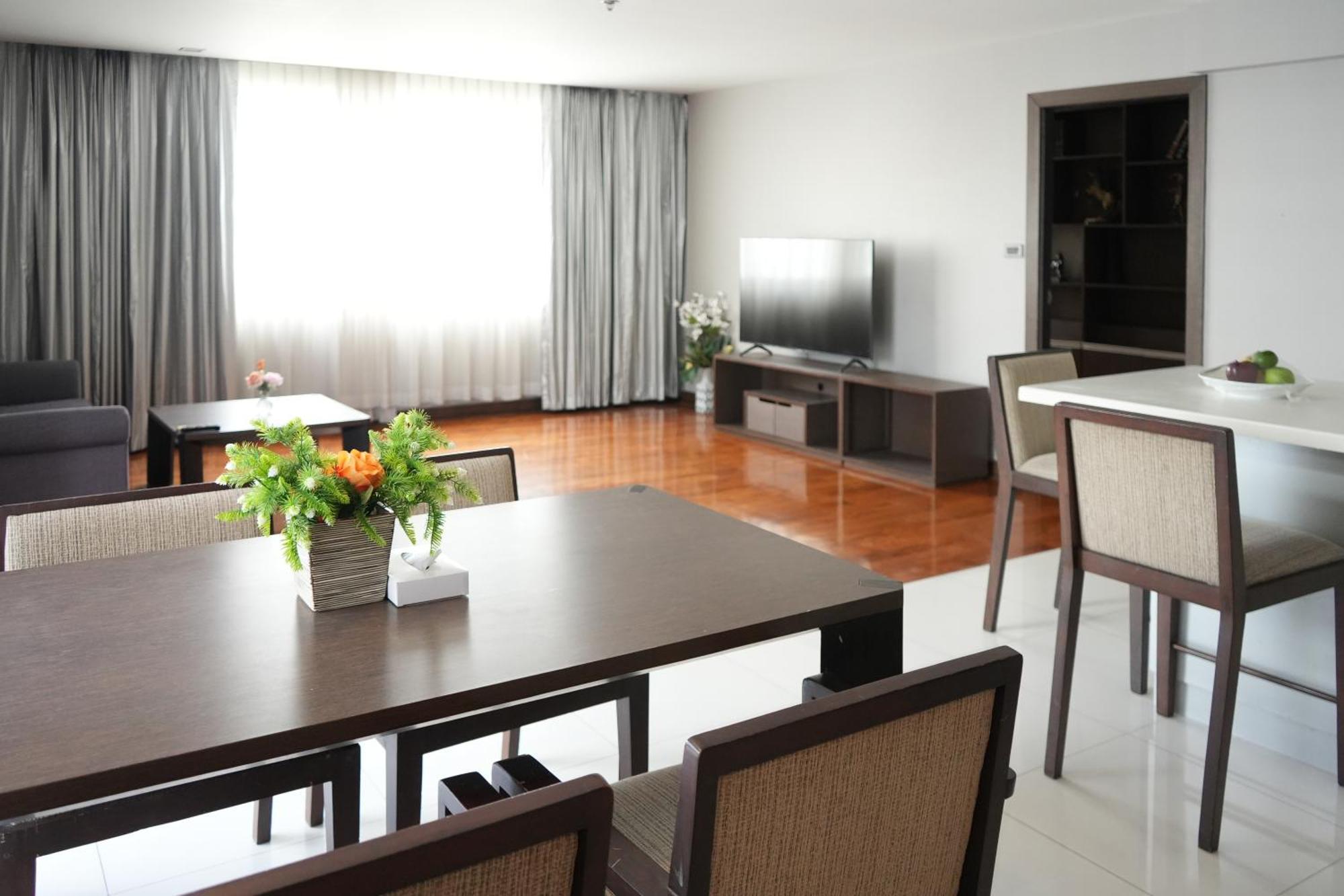 Royal Suite Hotel Бангкок Екстер'єр фото
