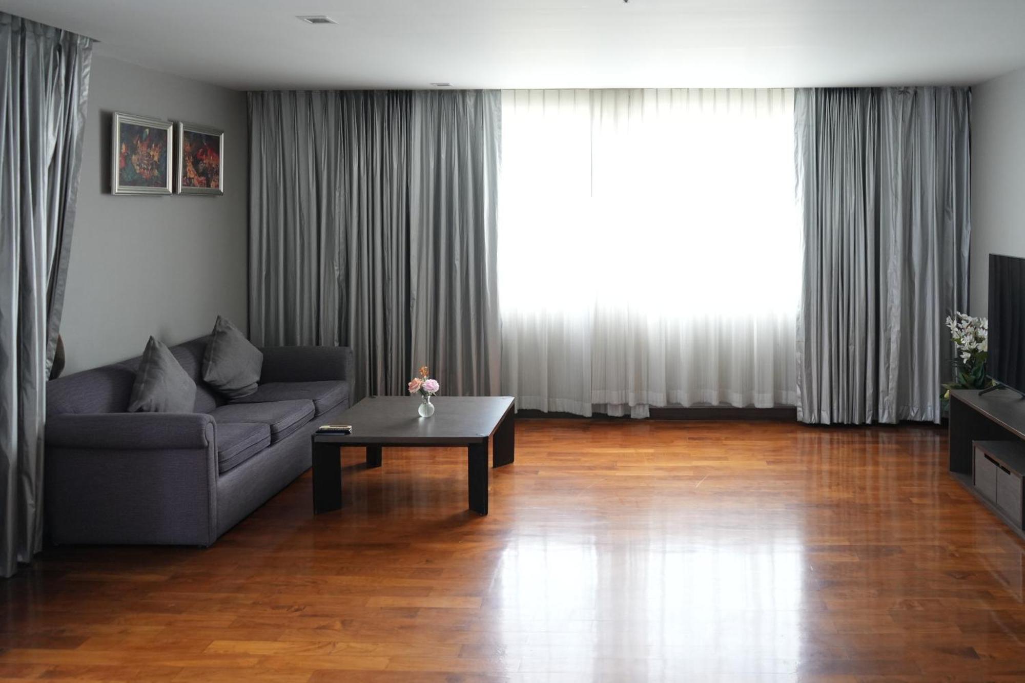 Royal Suite Hotel Бангкок Екстер'єр фото