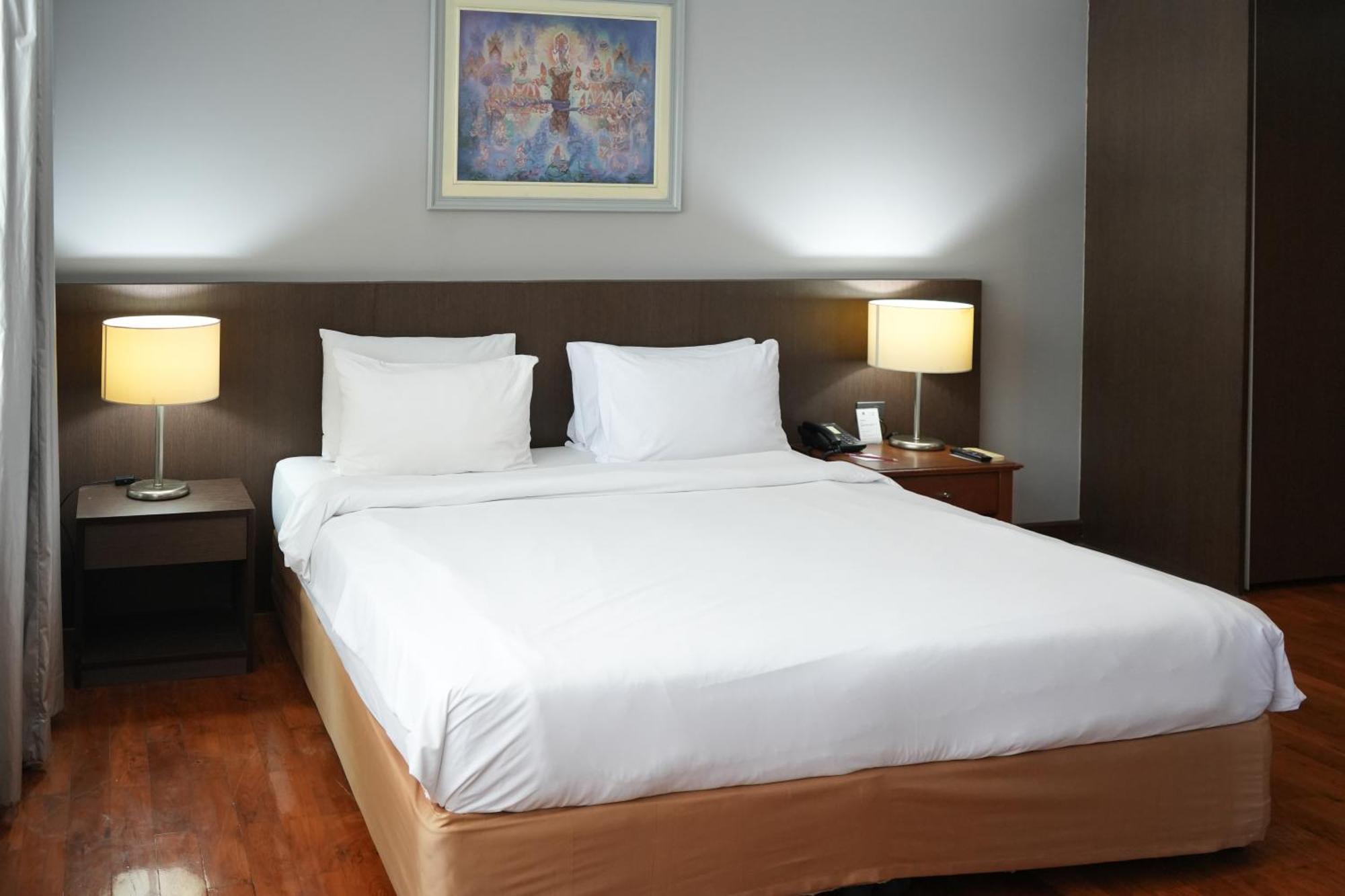 Royal Suite Hotel Бангкок Екстер'єр фото