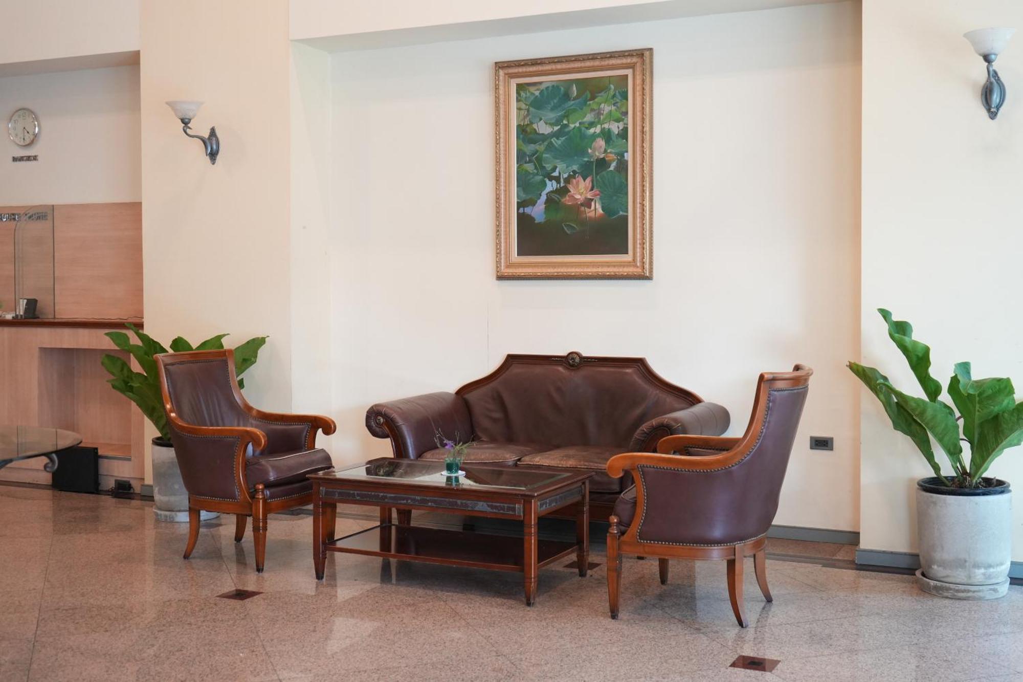 Royal Suite Hotel Бангкок Екстер'єр фото